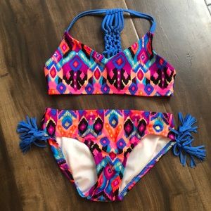 Girls size S-6 two piece bathing suit!